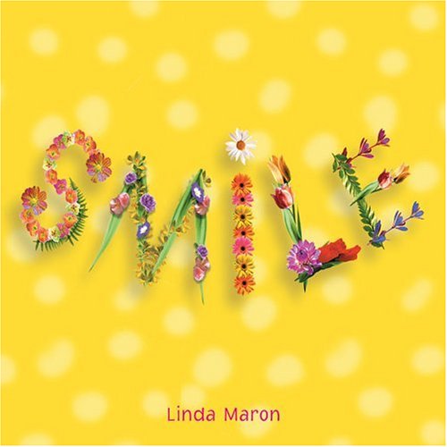 Imagen de archivo de Smile a la venta por Wonder Book