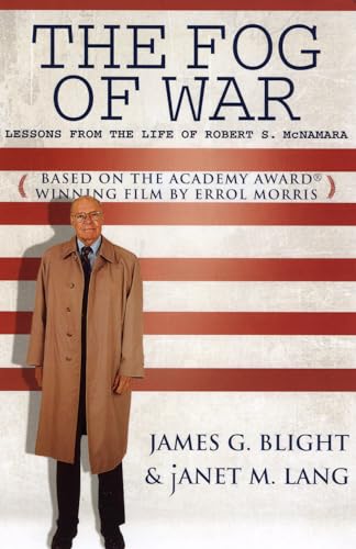 Imagen de archivo de The Fog of War: Lessons from the Life of Robert S. McNamara a la venta por HPB-Emerald