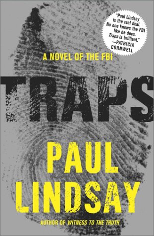 Beispielbild fr Traps: A Novel of the FBI zum Verkauf von Wonder Book