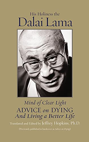9780743244695: Mind of Clear Light: Advice on Living Well and Dying Consciously