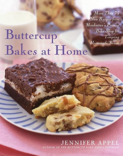 Beispielbild fr Buttercup Bakes at Home : Buttercup Bakes at Home zum Verkauf von Better World Books