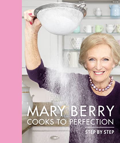 Imagen de archivo de Mary Berry Cooks to Perfection a la venta por Dream Books Co.