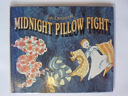 9780744525205: Midnight Pillow Fight