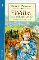 Beispielbild fr Willa and Old Miss Annie (Racers) zum Verkauf von ThriftBooks-Atlanta