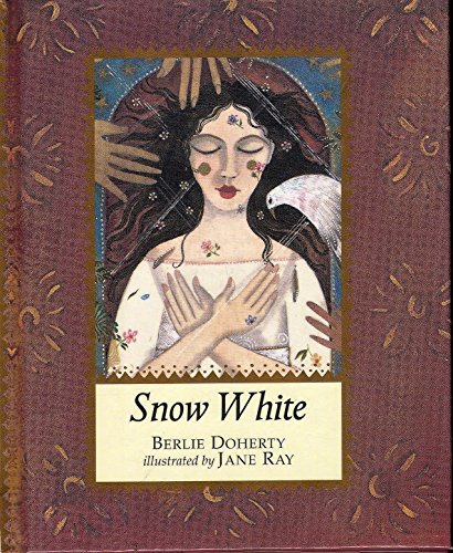 Stock image for Snow White (Fairy Tales Books) for sale by WorldofBooks