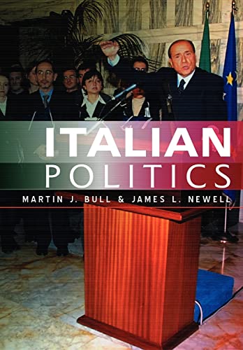 Imagen de archivo de Italian Politics a la venta por Wonder Book