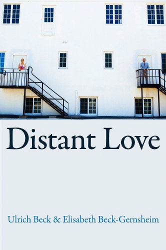 Beispielbild fr Distant Love Format: Hardcover zum Verkauf von INDOO