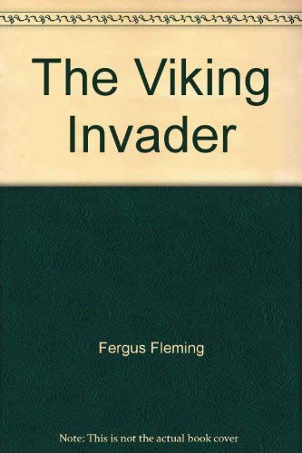 9780746029589: The Viking Invader (Newspaper History S.)