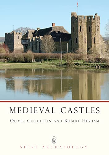 Stock image for Medieval Castles (Shire Archaeology): No. 83 for sale by WorldofBooks