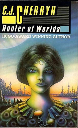 9780749302122: Hunter of Worlds