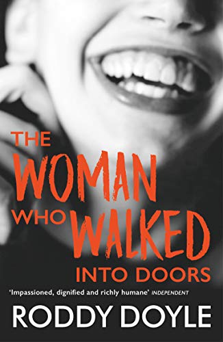 9780749395995: The Woman Who Walked Into Doors