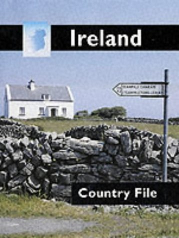 Imagen de archivo de Ireland: 8 (Country Files) a la venta por WorldofBooks