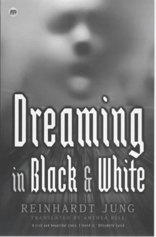 Imagen de archivo de Dreaming in Black and White (World Mammoth S.) a la venta por WorldofBooks