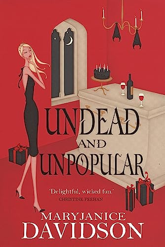 9780749937997: Undead And Unpopular (Undead/Queen Betsy)