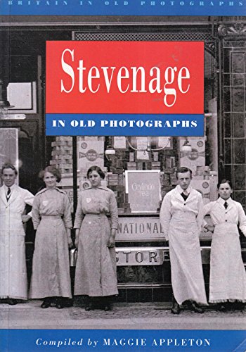 Imagen de archivo de Stevenage in Old Photographs a la venta por WorldofBooks