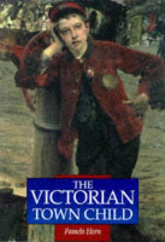Imagen de archivo de Victorian Town Child a la venta por ThriftBooks-Atlanta