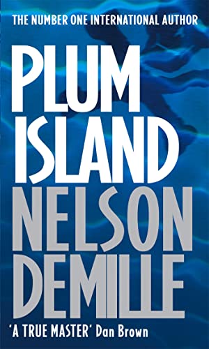 Imagen de archivo de Plum Island a la venta por Front Cover Books
