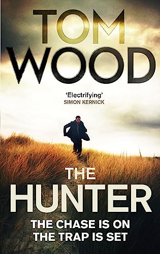 Beispielbild fr The Hunter (Victor) zum Verkauf von WorldofBooks