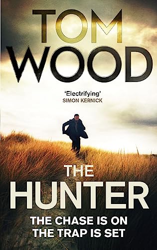 Imagen de archivo de The Hunter (Victor) a la venta por WorldofBooks
