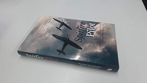 Beispielbild fr Spitfire Pilot zum Verkauf von Better World Books