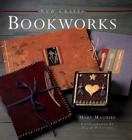 Beispielbild fr Bookworks (New Crafts) zum Verkauf von Wonder Book