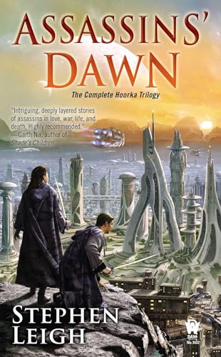 9780756408466: Assassins' Dawn (Daw Book Collectors) [Idioma Ingls]: Slow Fall to Dawn / Dance of the Hag / a Quiet of Stone