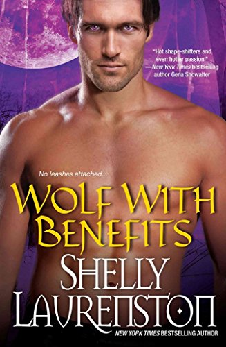 9780758265227: Wolf With Benefits