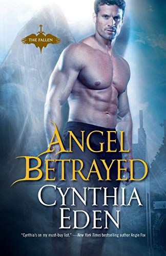 Imagen de archivo de Angel Betrayed (Fallen) a la venta por SecondSale