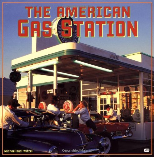 9780760306499: American Gas Station History and F