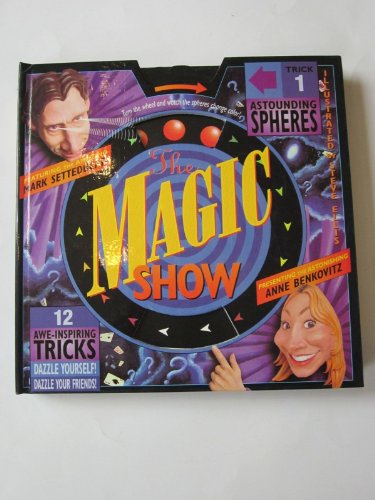 Beispielbild fr The Magic Show [With Trick Cards] zum Verkauf von ThriftBooks-Atlanta