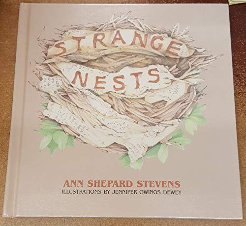 Beispielbild fr Strange Nests zum Verkauf von Wonder Book