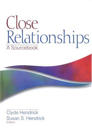 9780761916055: Close Relationships: A Sourcebook