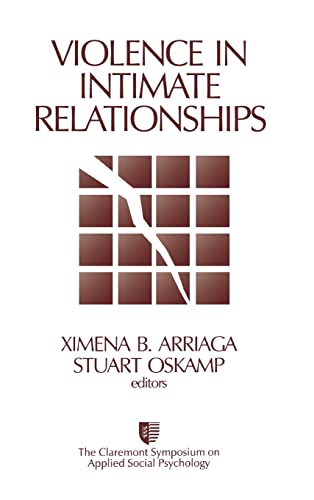 9780761916420: Violence in Intimate Relationships (Claremont Symposium on Applied Social Psychology)