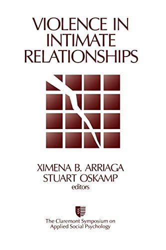 Imagen de archivo de Violence in Intimate Relationships a la venta por Better World Books: West