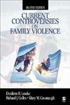 9780761921066: Current Controversies on Family Violence