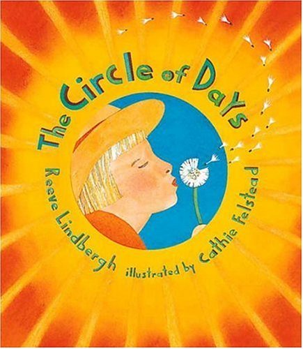 9780763603571: The Circle of Days
