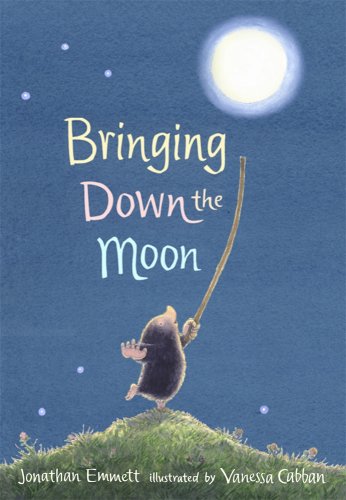 Beispielbild fr Bringing down the Moon zum Verkauf von Better World Books