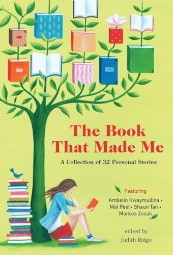 9780763695491: The Book that Made Me: A Collection of 32 Personal Stories.