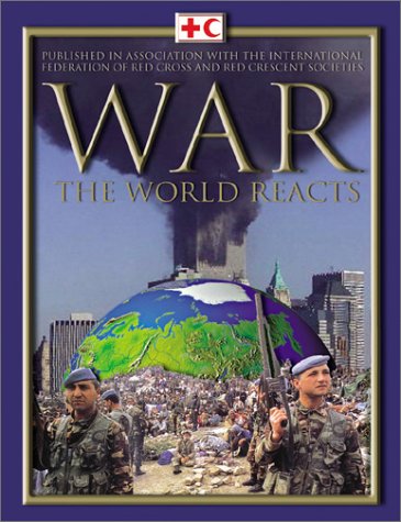 Imagen de archivo de War: The World Reacts a la venta por Isle of Books