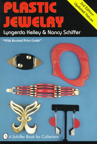 Beispielbild fr Plastic Jewelry zum Verkauf von Wonder Book