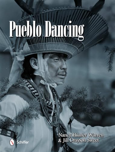 Beispielbild fr Pueblo Dancing zum Verkauf von Books From California