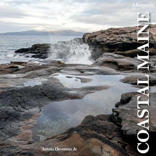 Stock image for Coastal Maine: A Keepsake (A Keepsake, 8) for sale by Decluttr