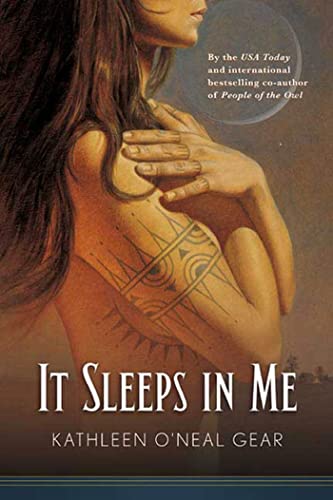 Imagen de archivo de It Sleeps in Me (In Me Series) a la venta por SecondSale