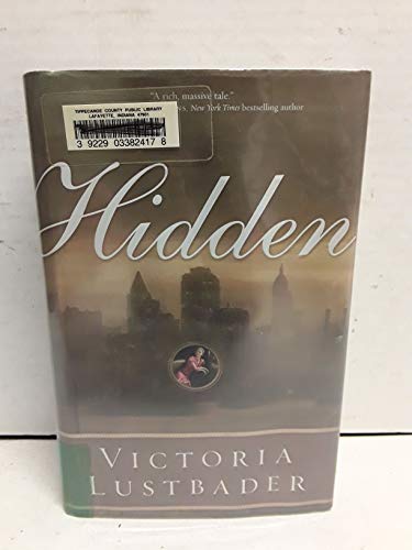 9780765315564: Hidden (Tom Doherty Associates Books)