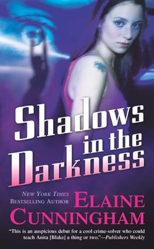 9780765348517: Shadows in the Darkness (Changeling)