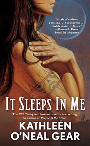 Imagen de archivo de It Sleeps in Me (In Me Series) a la venta por Gulf Coast Books