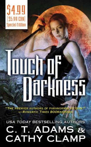 Imagen de archivo de Touch of Darkness a la venta por Better World Books