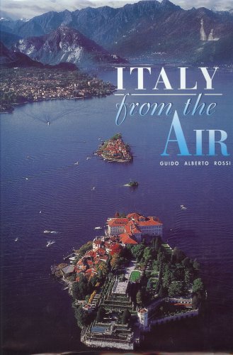 Imagen de archivo de Italy From the Air a la venta por BookHolders