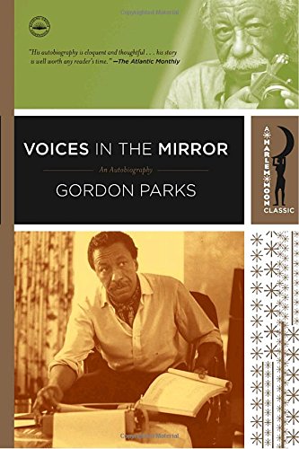 9780767922128: Voices in the Mirror: An Autobiography (Harlem Moon Classics)