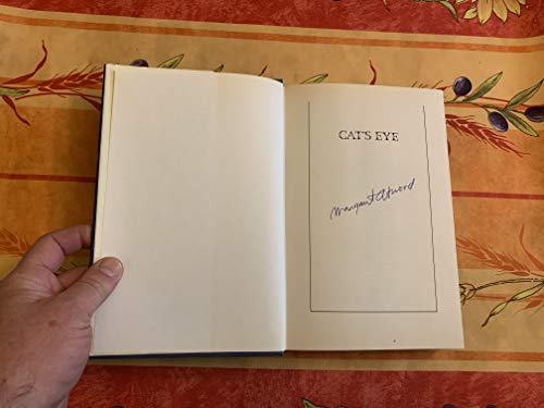 Imagen de archivo de Cat's Eye a la venta por Better World Books: West